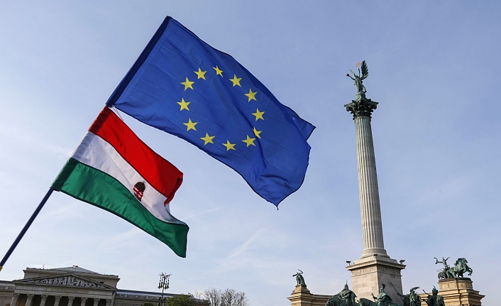 AB dönem başkanlığı Macaristan’a geçti