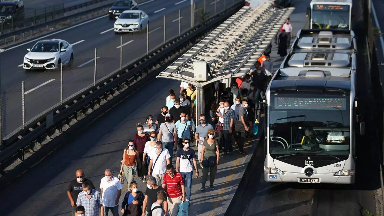 Metrobüs hattında 45 günlük çalışma