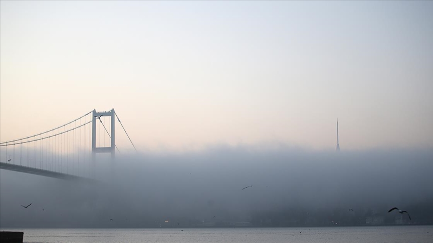 İstanbul Boğazı trafiğe kapatıldı