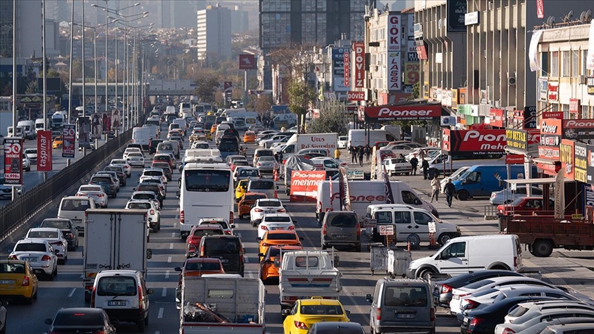 Ankara da bazı yollar trafiğe kapatıldı