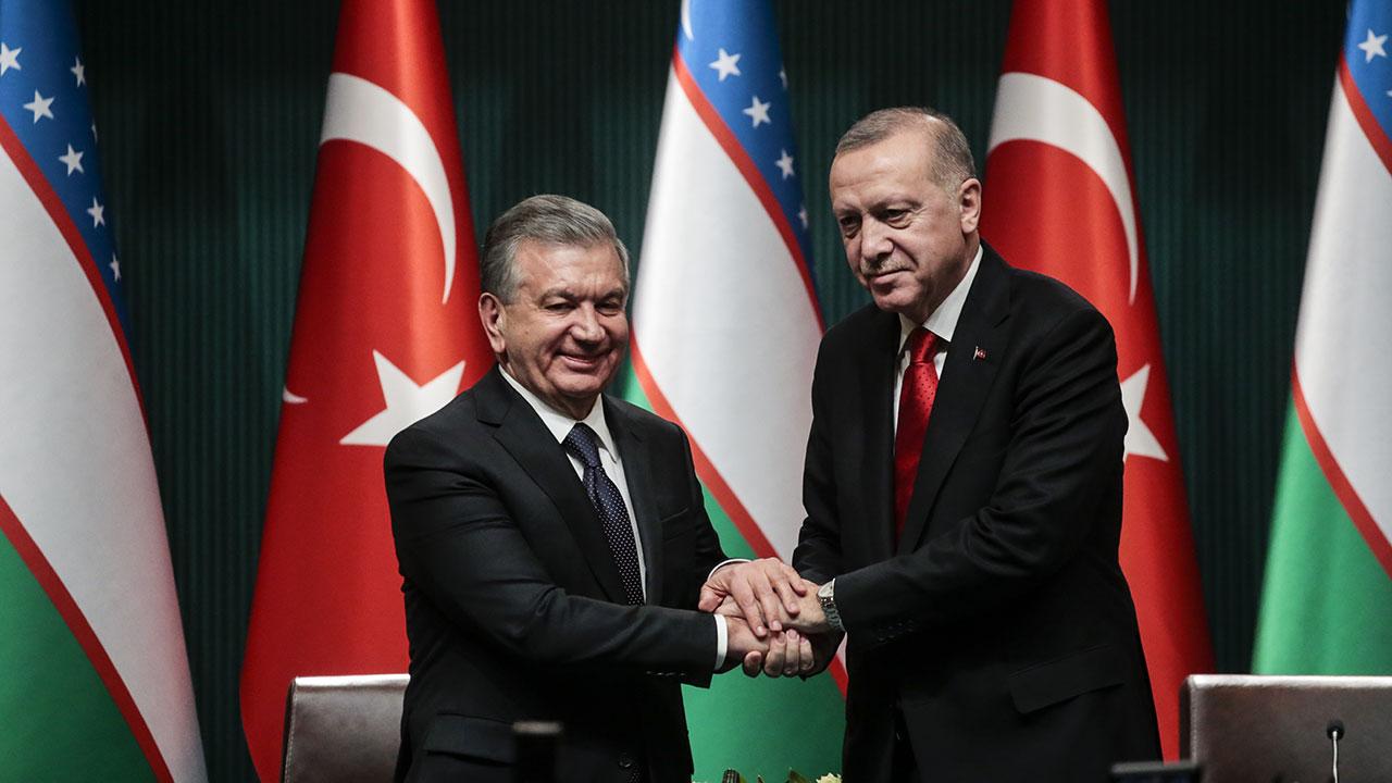 Erdoğan ile Mirziyoyev arasında görüşme