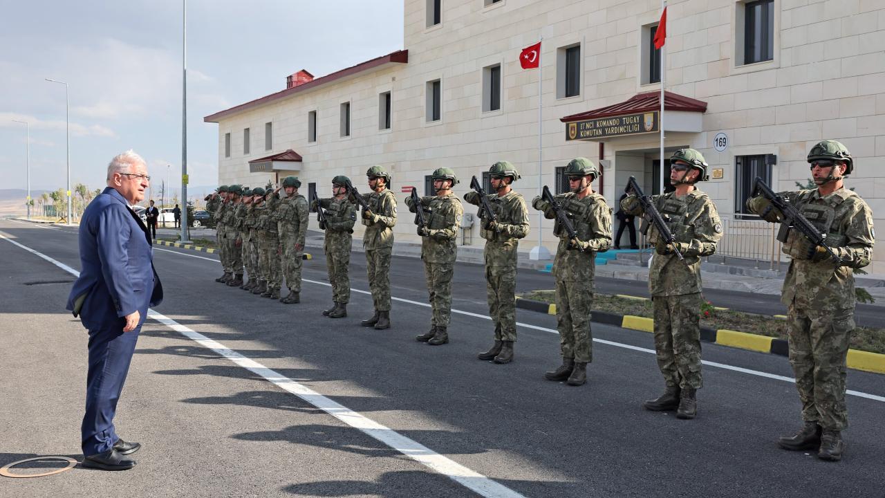 Bakan Güler, Bayburt ta incelemelerde bulundu