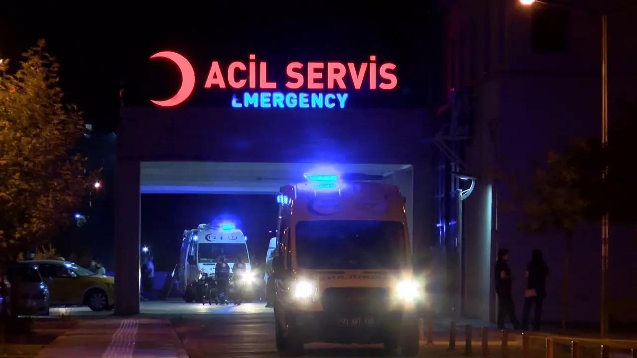 Annesini öldürüp ambulans çağırdı!