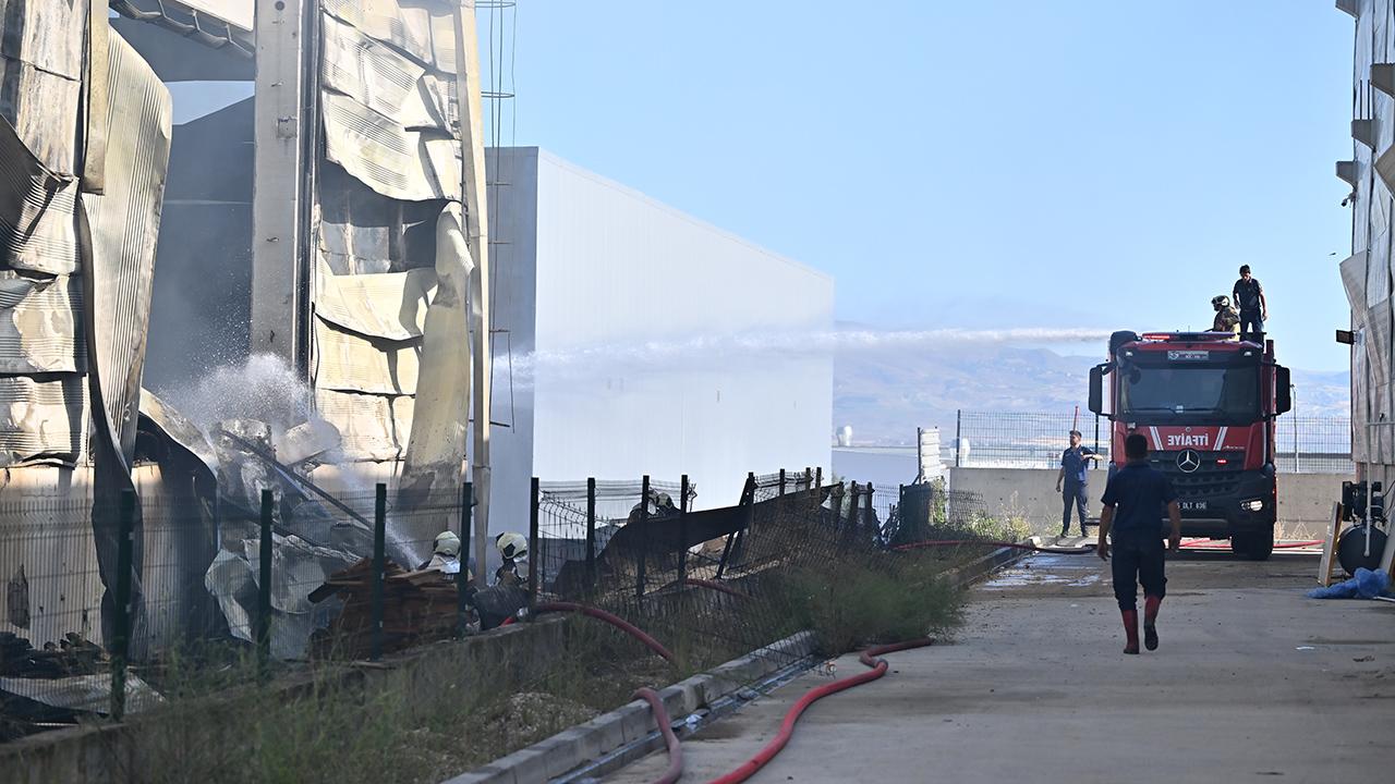 Ankara da fabrikada yangın