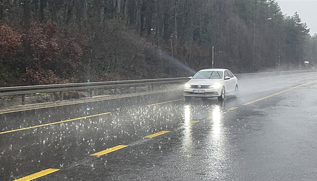 Bolu Dağı nda sağanak etkili oldu