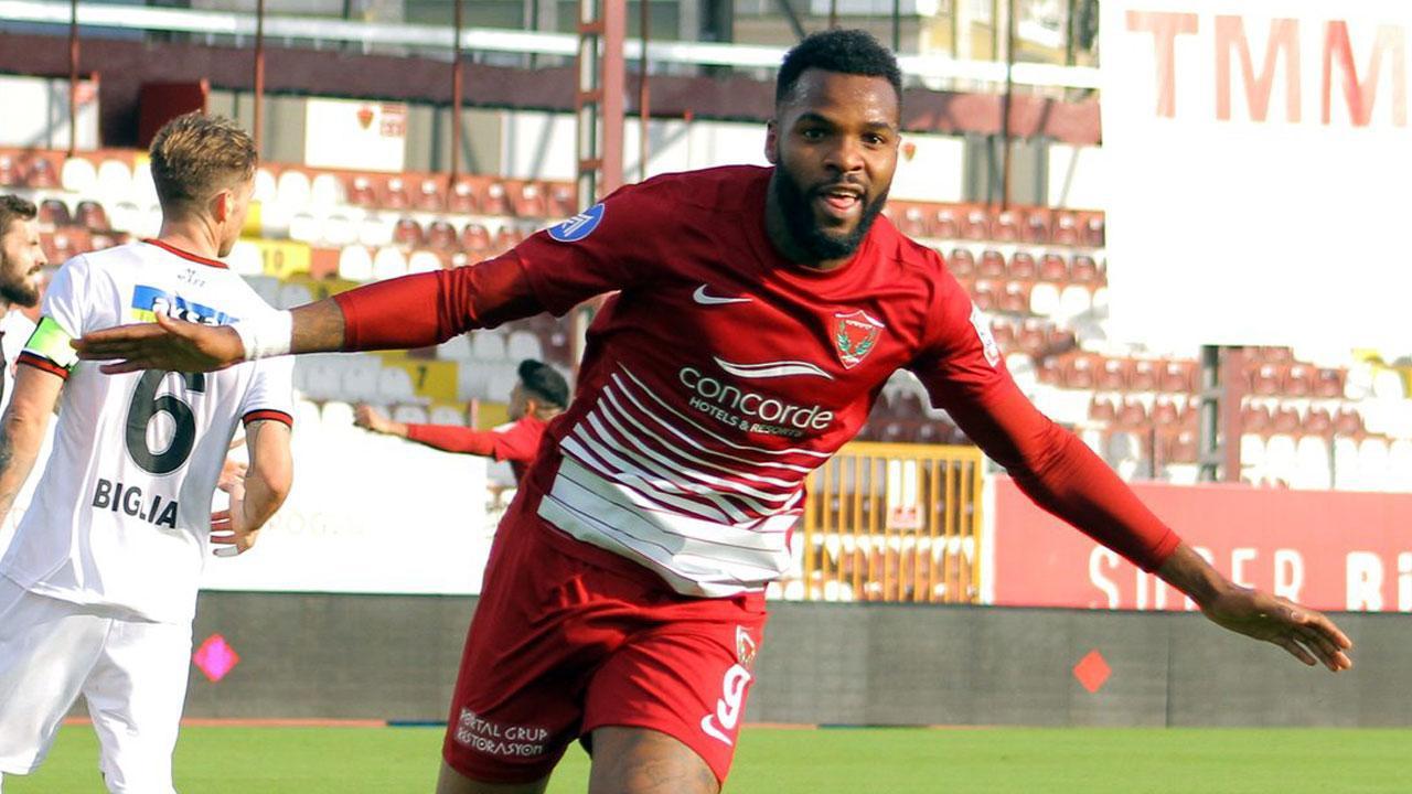 Boupendza için Premier Lig iddiası