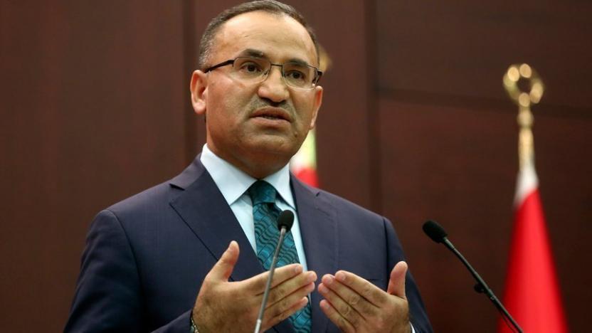 Bakan Bozdağ dan  başörtüsü için anayasa  açıklaması: 24 ve 41 inci madde üzerinde çalışıyoruz