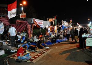 Mısır Ordusundan Son Uyarı: Meydanları Derhal Boşaltın!