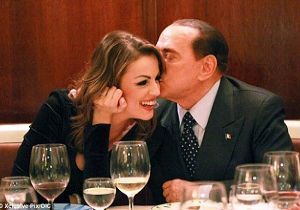 Berlusconi den Sevgililer Günü Öpücüğü!