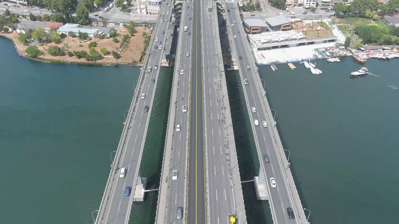 Yol yeniden trafiğe açıldı