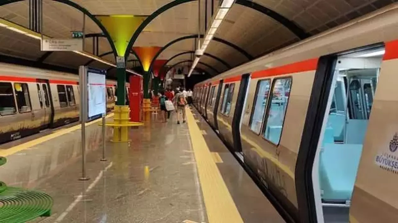 İstanbul da metro istasyonları kapatıldı