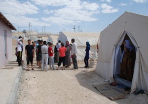 Yezidiler Midyat ta çadır kente yerleştiriliyor!