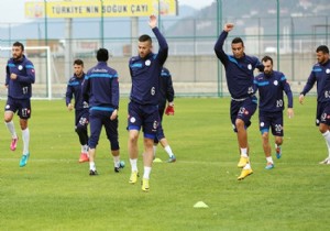 Çaykur Rizespor da üçüncü Hikmet Karaman dönemi!