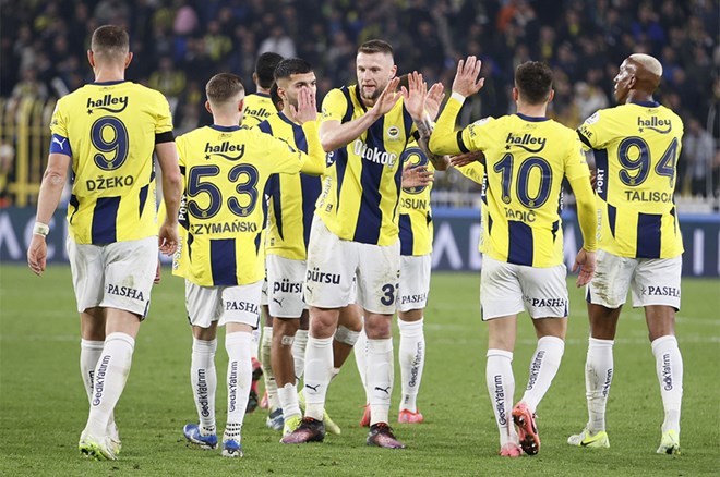 Fenerbahçe-Anderlecht (İlk 11 ler)