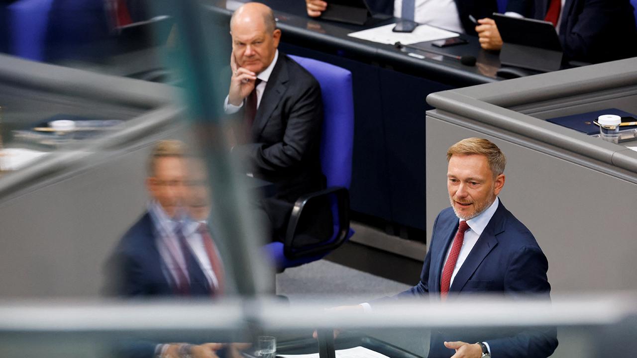 Almanya Başbakanı Scholz, Maliye Bakanı Lindner i görevden aldı