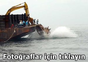 Çin Malı Tankları Denize Attılar...