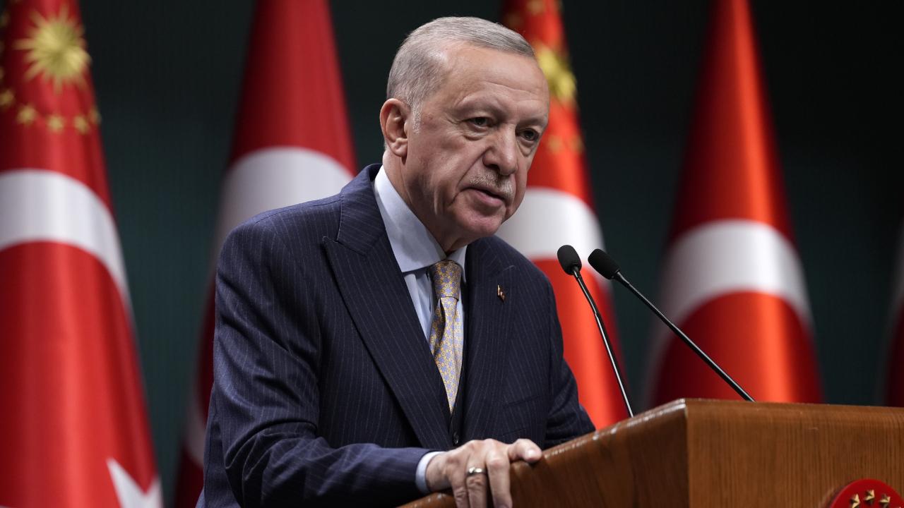 Erdoğan, Kuveyt Emiri ni karşılıyor