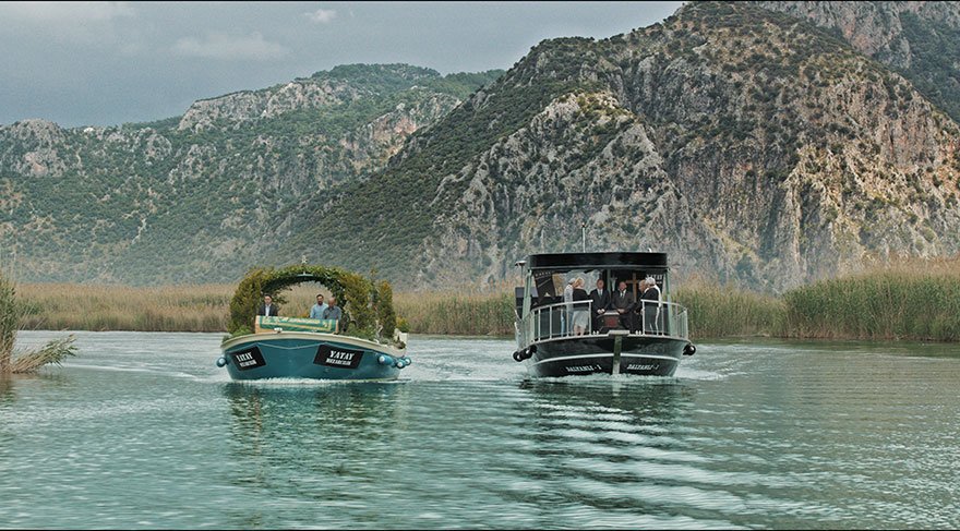 ‘Mezarcı’ filmi izleyicisi ile buluşuyor