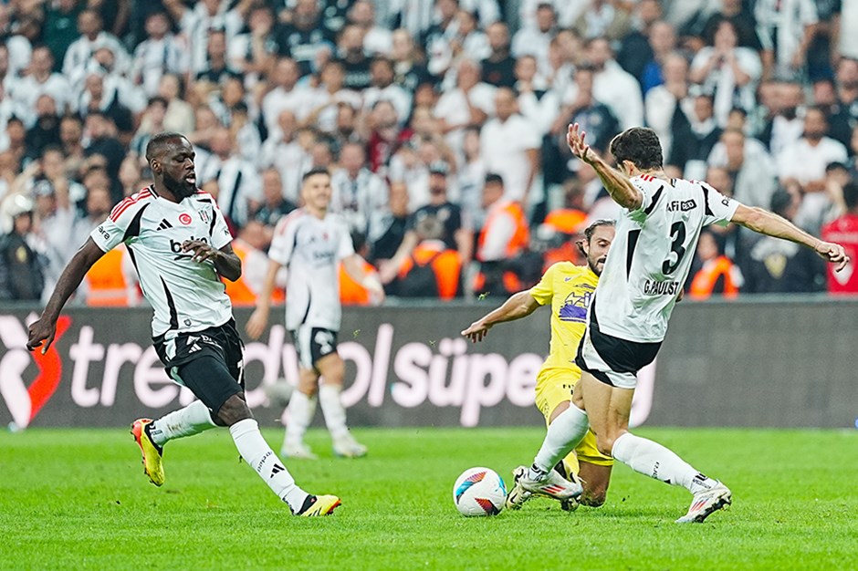 Beşiktaş tan maç sonrası penaltı çıkışı