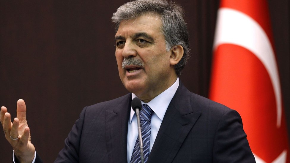 Abdullah Gül den tepki: Kendisini rezil etti!