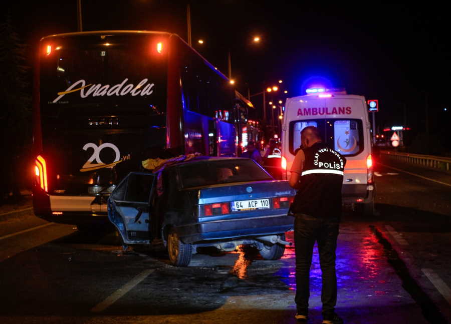 Feci kaza: Sürücü hayatını kaybetti