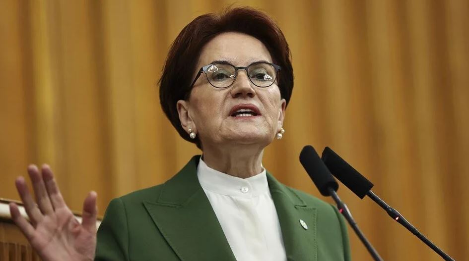 Akşener: Kadınlar siyasetin tam merkezidir