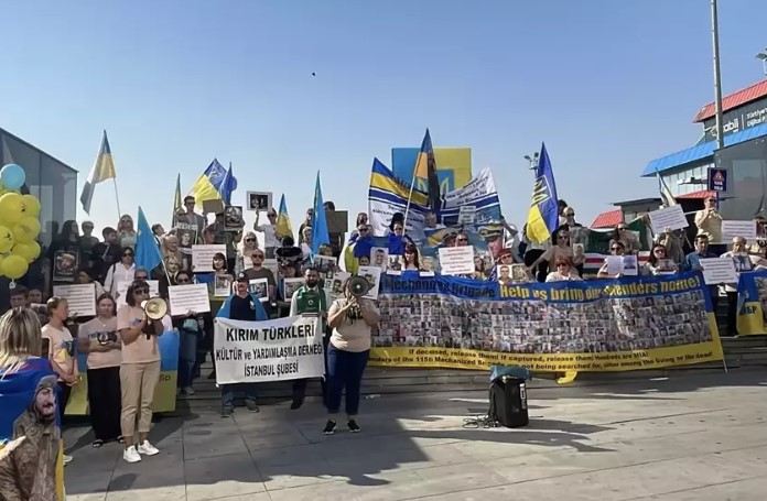 Rusya nın Ukrayna ya saldırıları İstanbul da protesto edildi