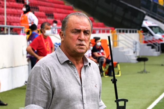 Terim bıraksın çağrısı