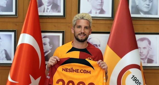 Dries Mertens geldiği gibi gidiyor!