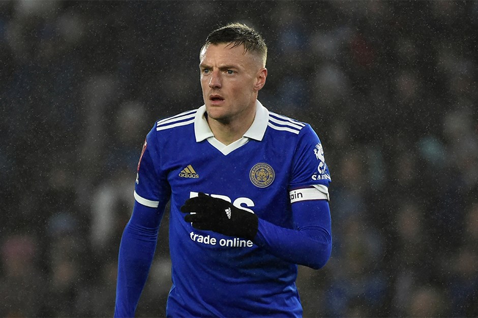 37 lik Jamie Vardy den yeni sözleşme