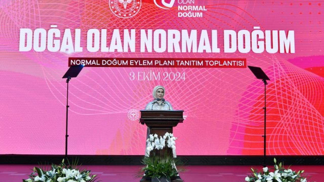 Emine Erdoğan dan anne adaylarına  normal doğum  çağrısı