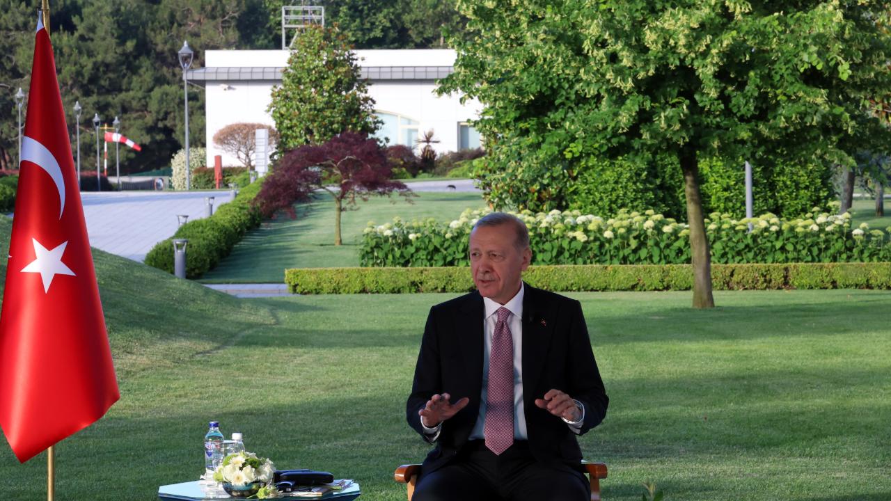 Cumhurbaşkanı Erdoğan: Tütün sadece insanı zehirlemiyor aynı zamanda dünyamızı da kirletiyor