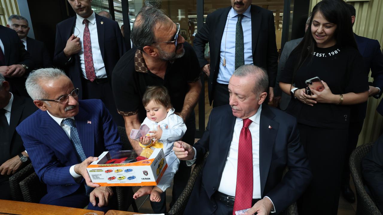 Cumhurbaşkanı Erdoğan Ankara da vatandaşlarla sohbet etti