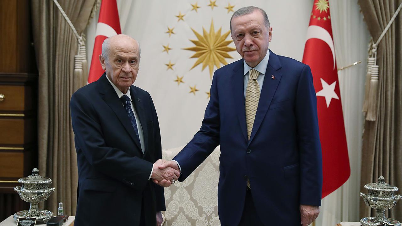 Erdoğan, Bahçeli ile bir araya geldi