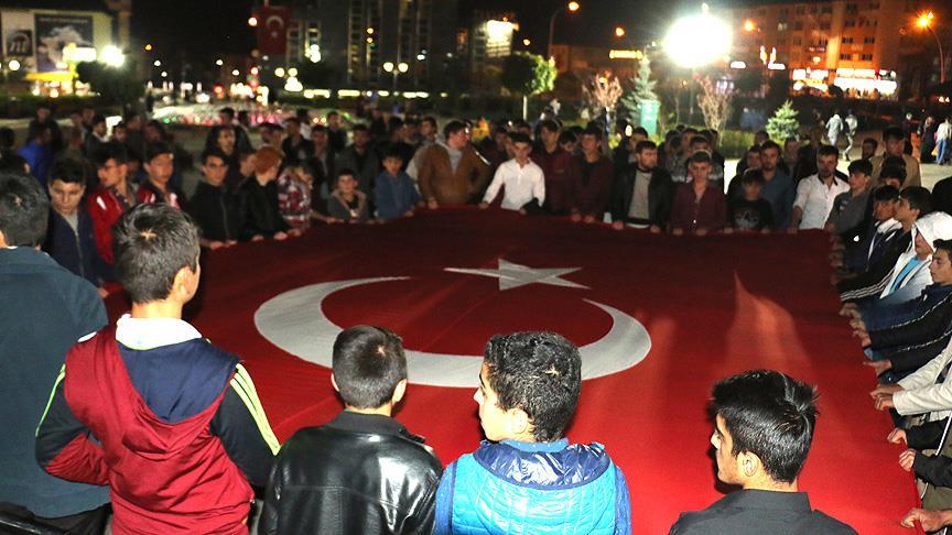 Erzurum da terör karşıtı yürüyüş