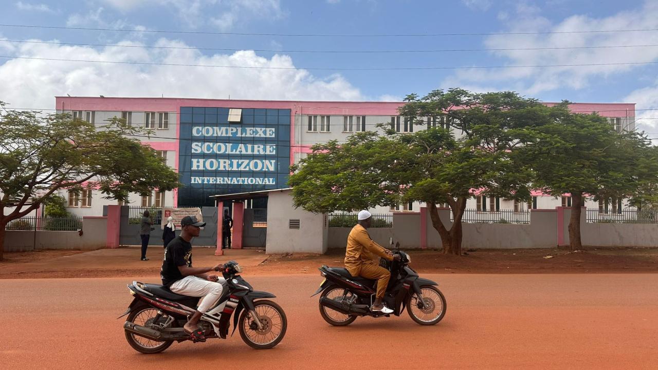 Burkina Faso daki FETÖ okulları Türkiye Maarif Vakfına devredildi