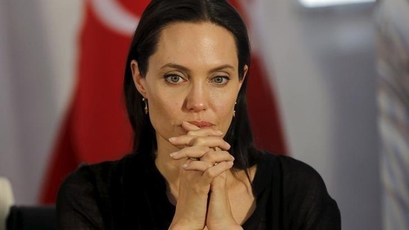 Angelina dan Trump a sert sözler