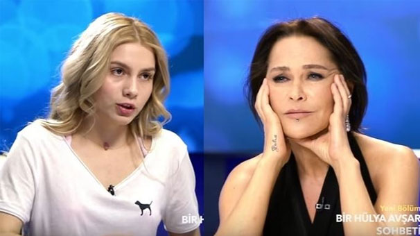 Hülya dan Aleyna ya:  Sende bir anormallik var 