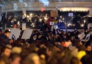 Paris te İslamofobi karşıtı gösteri!