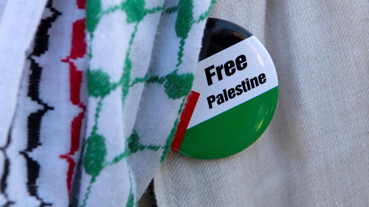 Danimarka da Filistin destekçileri  kamu düzenini bozmaktan  gözaltına alındı