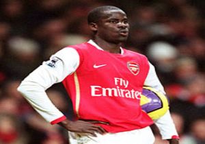 Eboue yu İstiyorlar!