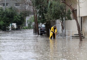 Gazze de evler sular altında kaldı!