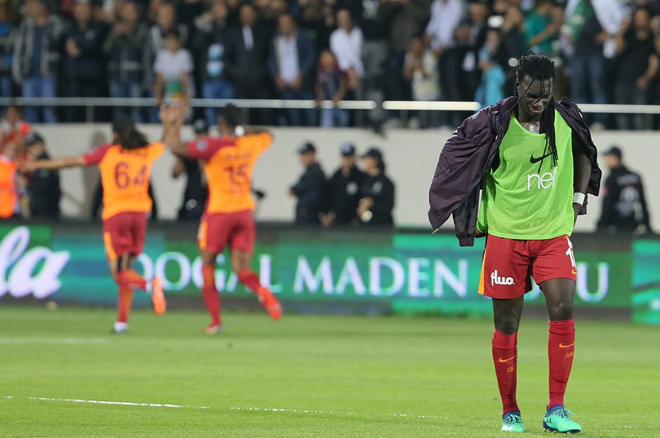 Gomis kararını verdi