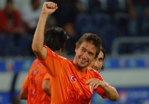 Galatasaray Kewell İle Devam Edecek