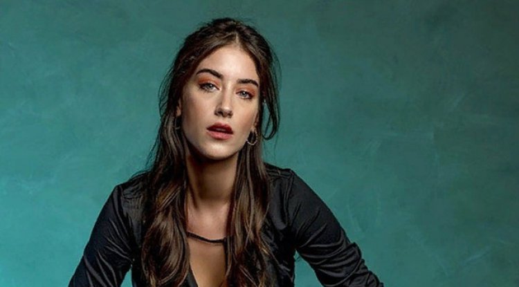 Hazal Kaya, o ünlü diziye katılıyor