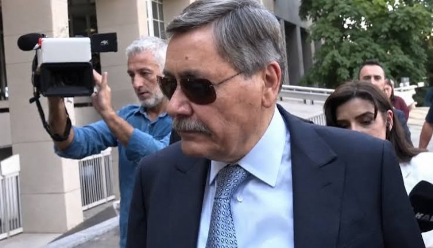 Melih Gökçek adliyede ifade verdikten sonra açıklamalarda bulundu