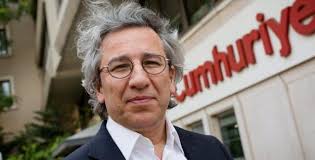 Can Dündar, FETÖ mağduru!