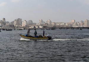 İsrail Donanması ndan balıkçılara saldırı!