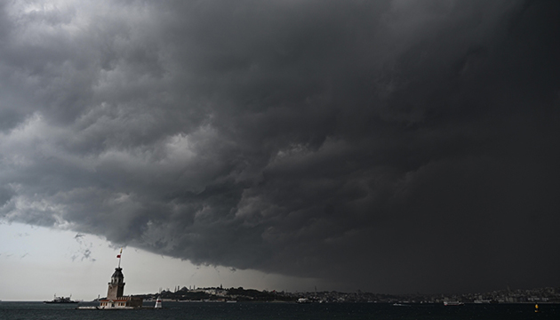 İstanbul da sağanak etkili oluyor