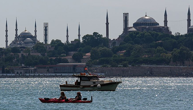 İstanbul da nem ve sıcak hava bunaltıyor